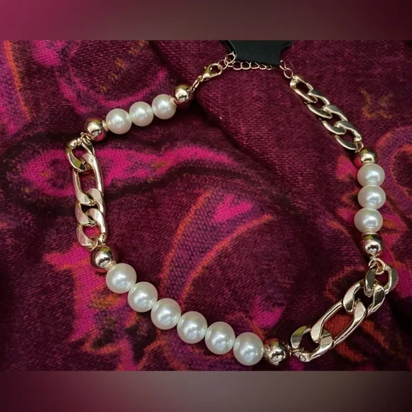 🎁✨Classy Pearl w/Gold Link Choker Necklace ✨NEW - Picture 2 of 5